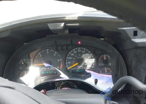 1998 Chevrolet S-10 Ls Sportside z USA, uszkodzony, nr VIN 1GCCS19W7W8157085